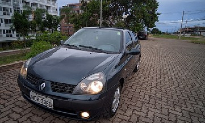 Vendo Clio Sedan 1.6...