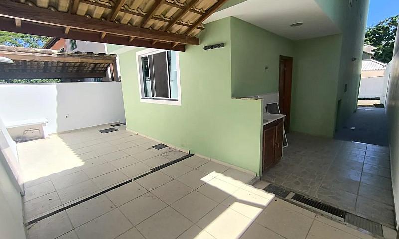 Casa Com 3 Quartos S...