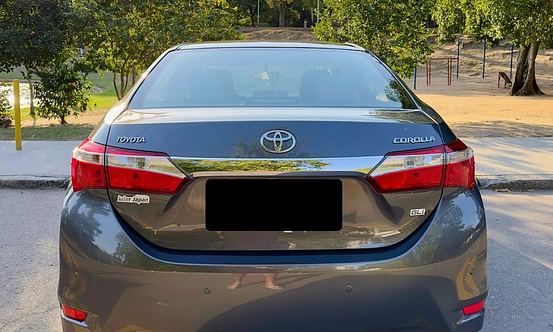 Toyota Corolla Gli 1...