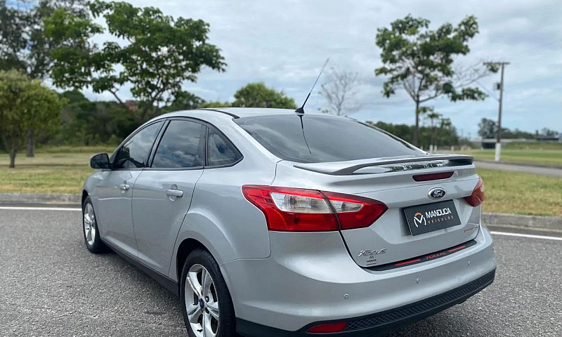 Ford Focus Sed. Ti./...