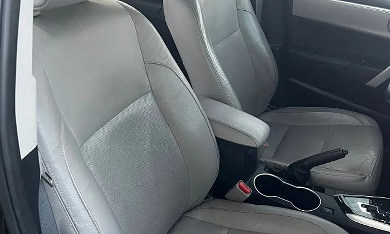 Toyota Corolla Xei 2...