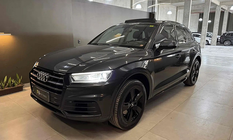 Audi Q5 S-Line Black...