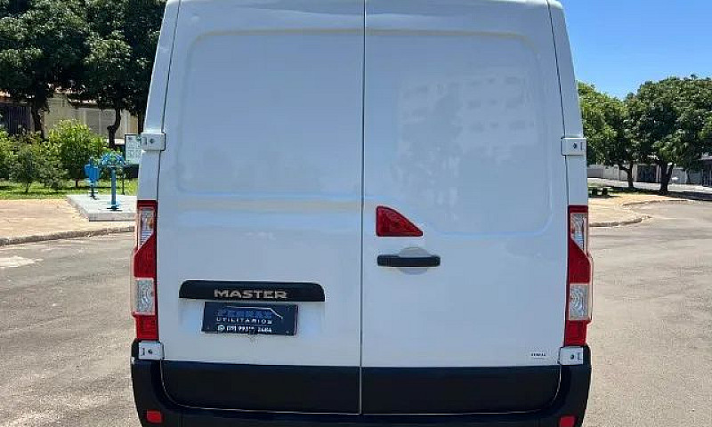 Renault Master 2.3 D...