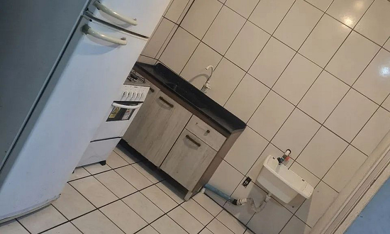 Alugo Kitnet Mobilia...