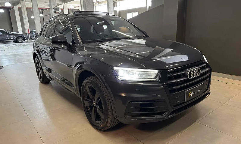 Audi Q5 S-Line Black...