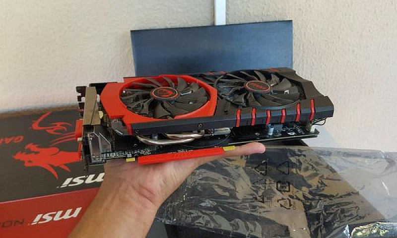 Placa De Vídeo Msi R...