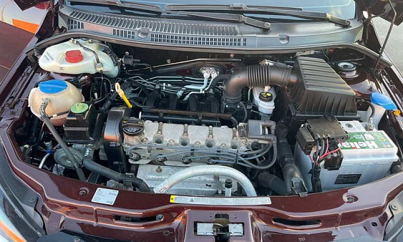 Volkswagen Voyage...