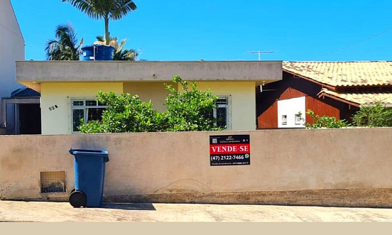Casa À Venda Em Bomb...