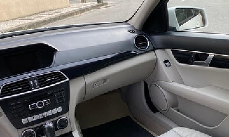 Mercedes C180 2013 A...