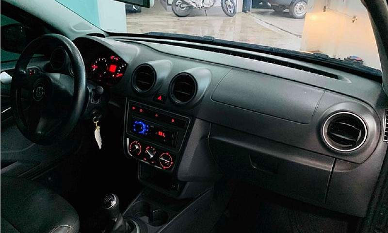 Volkswagen Voyage 20...