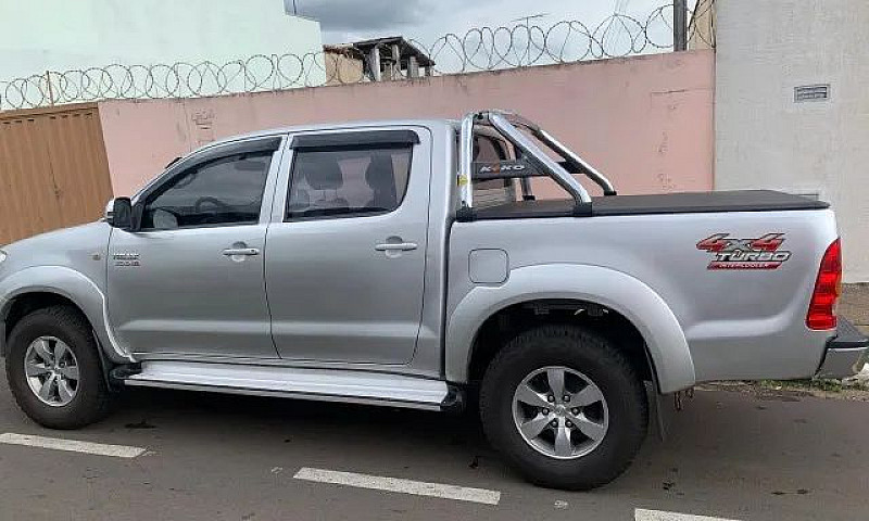 Hilux Srv 4X4...