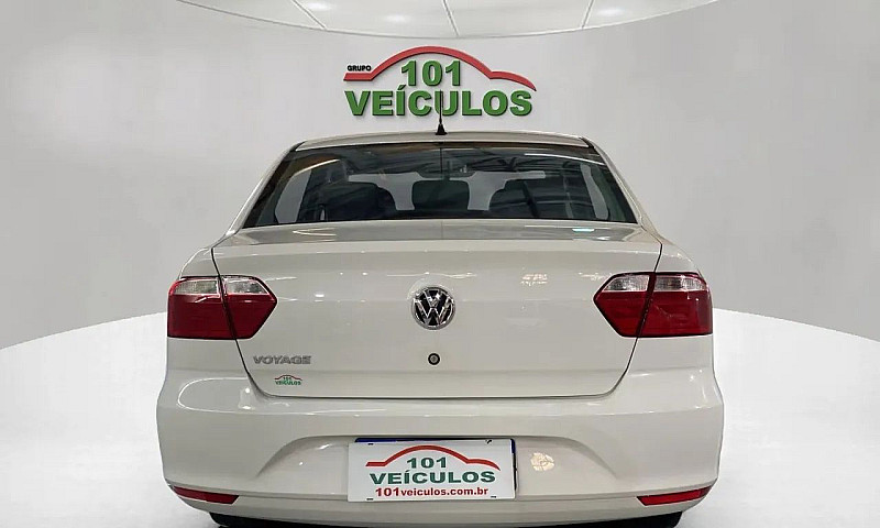 Volkswagen Voyage 1....
