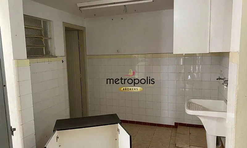 Sobrado À Venda, 106...