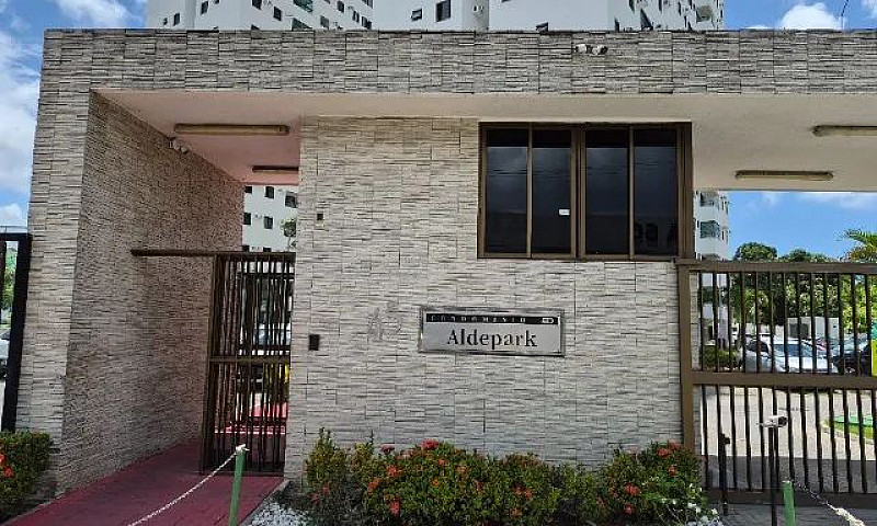 Apartamento 2/4 Resi...