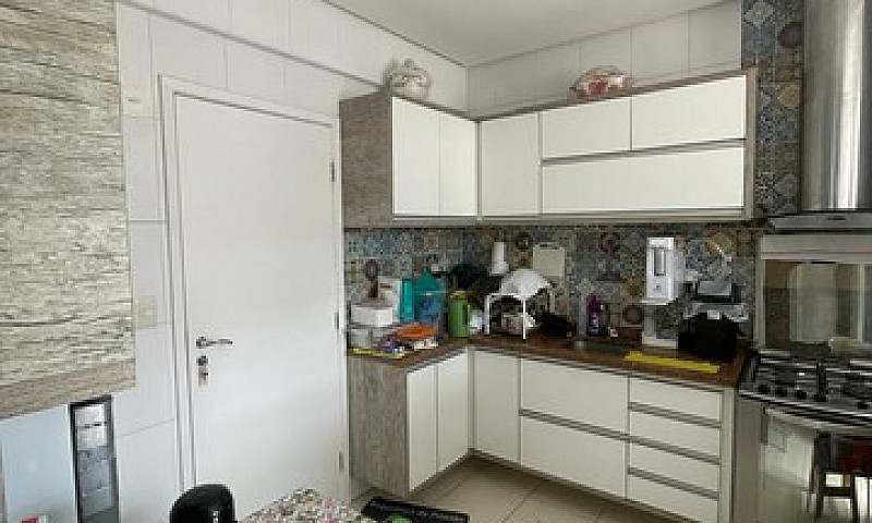 Condominio Tivoli Re...