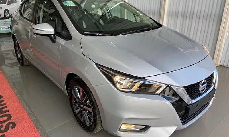 Nissan Versa Advance...