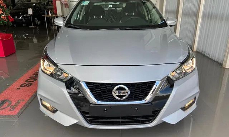 Nissan Versa Advance...