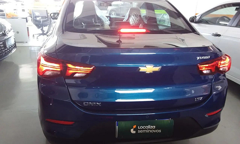 Chevrolet Onix Hatch...