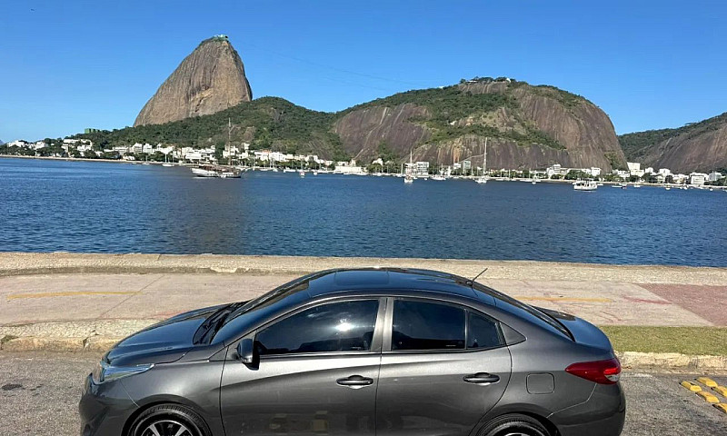 Toyota Yaris Xls Con...