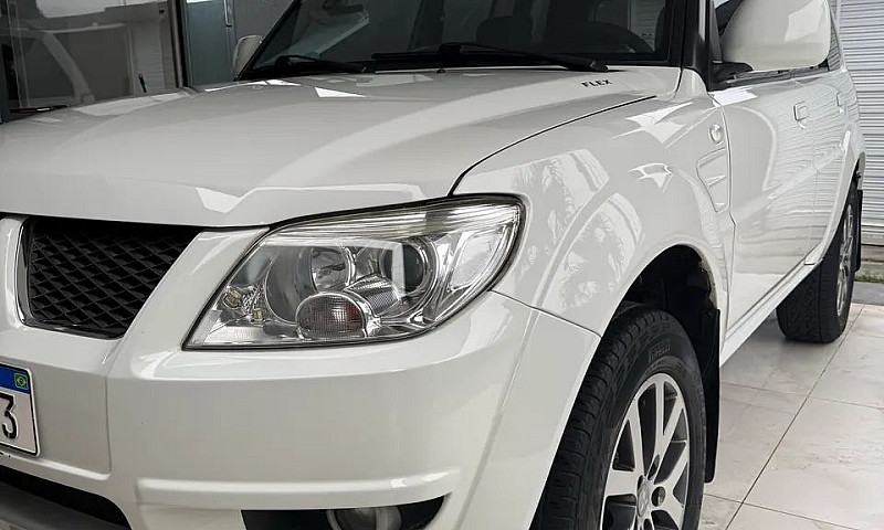 Mitsubishi Pajero Tr...