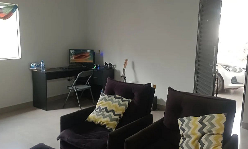 Vendo Casa Com Pisci...