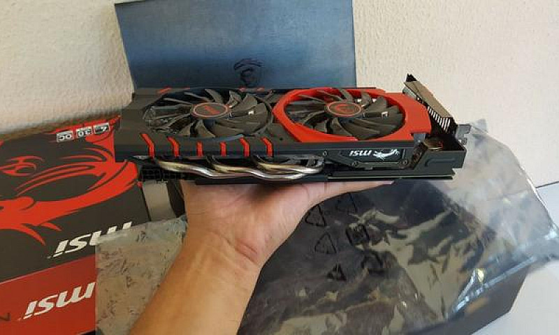 Placa De Vídeo Msi R...