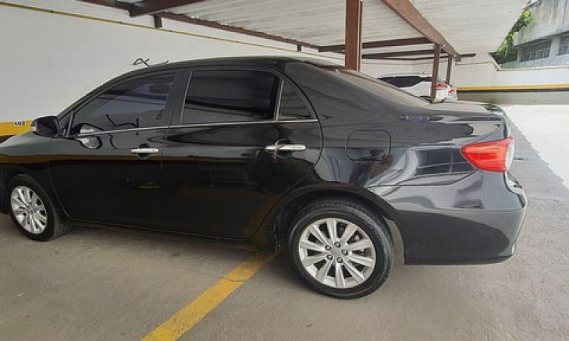 Corolla Altis 2011/2...