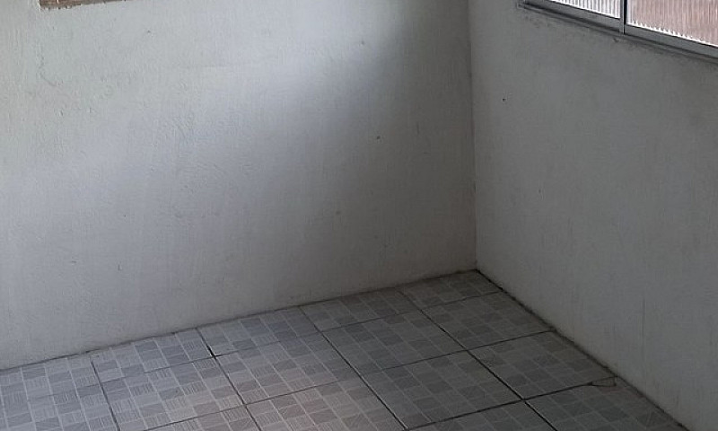 Aluga-Se Casa Em  Ru...