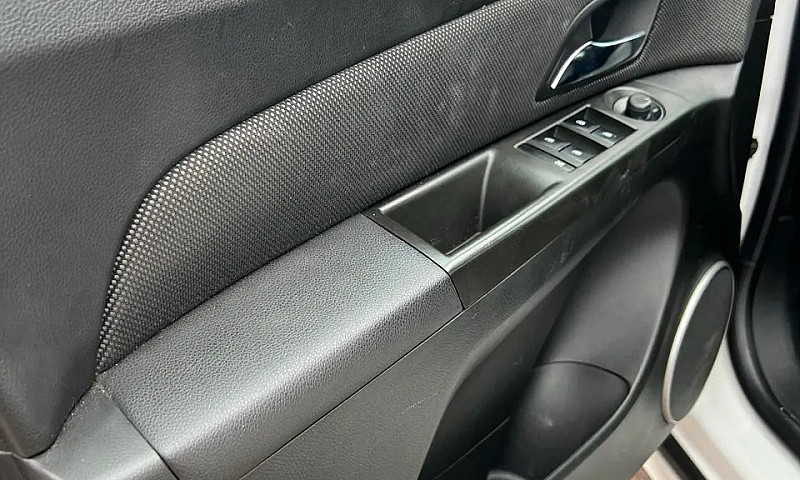 Chevrolet Cruze Lt 1...