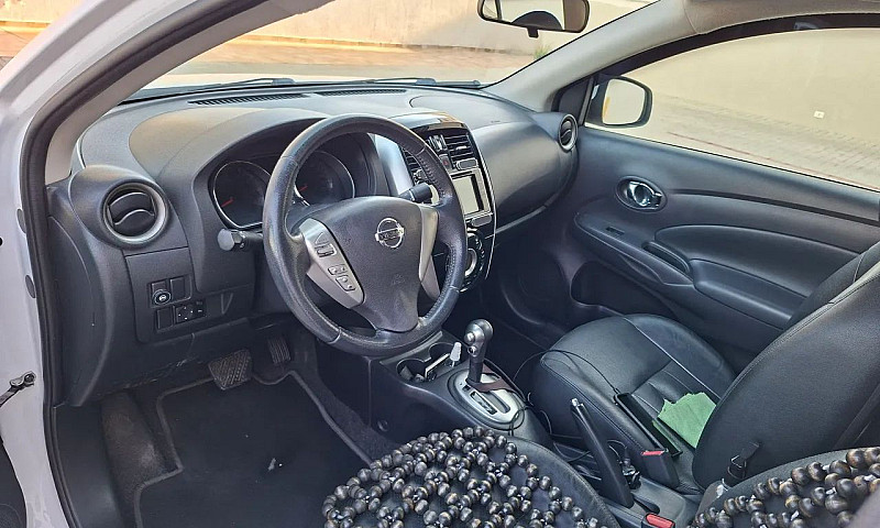 Nissan Versa Unique ...