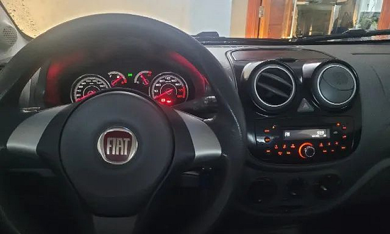Fiat Palio Attractiv...