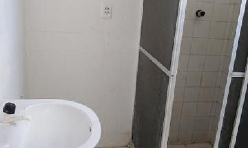 Aluga-Se Apartamento...