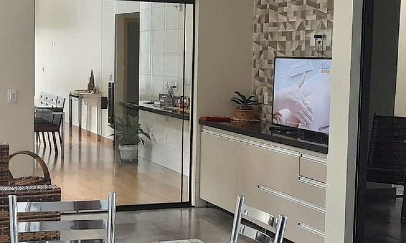 Vende Casa Condomíni...