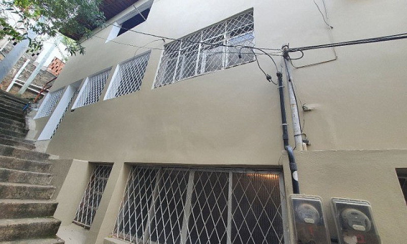 Vendo Casa Em Jucutu...