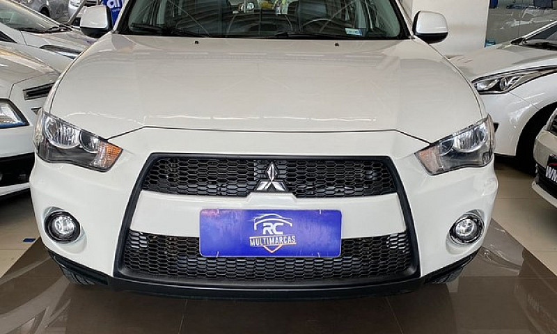 Mitsubishi Outlander...