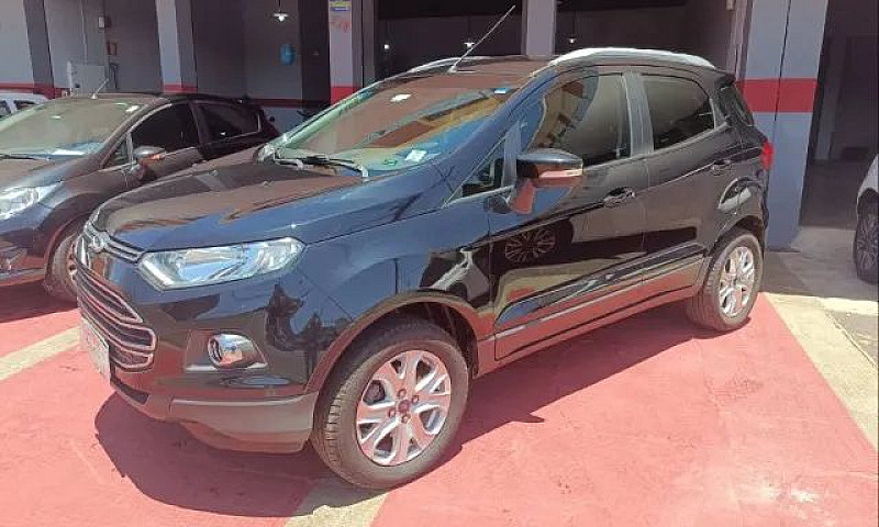 Ford Ecosport Titani...