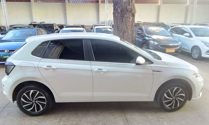 Volkswagen Polo 2024...