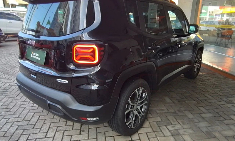 Jeep Renegade 2024 1...