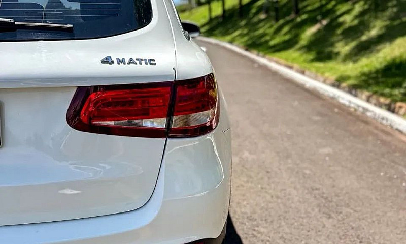 Mercedes-Benz Glc 25...