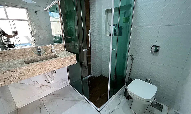 4 Quartos, Sendo 2 S...