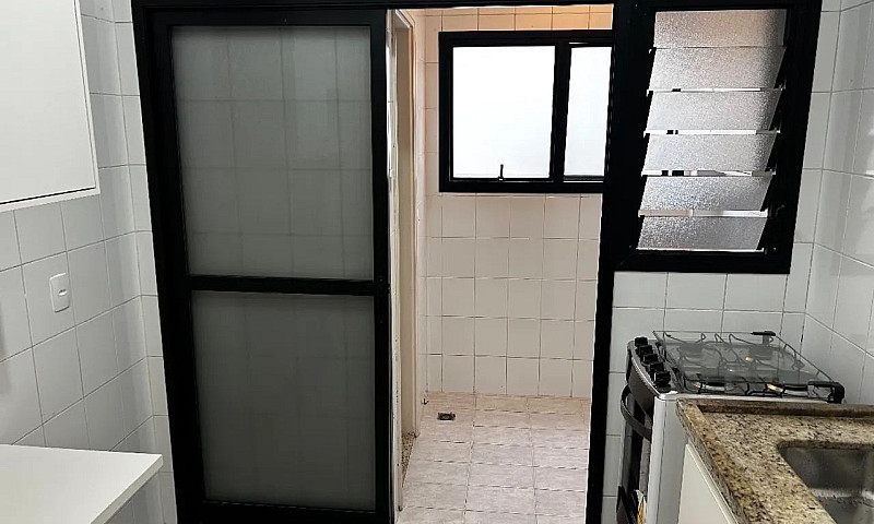 2 Quadras Da Praia...