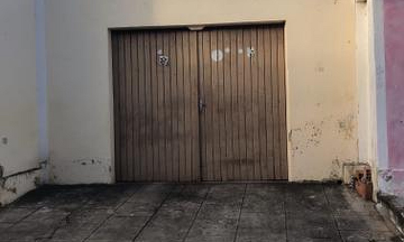Vende-Se Está Casa...