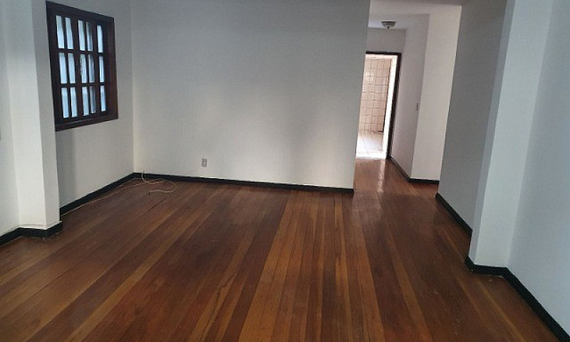 Vendo Casa Em Jucutu...