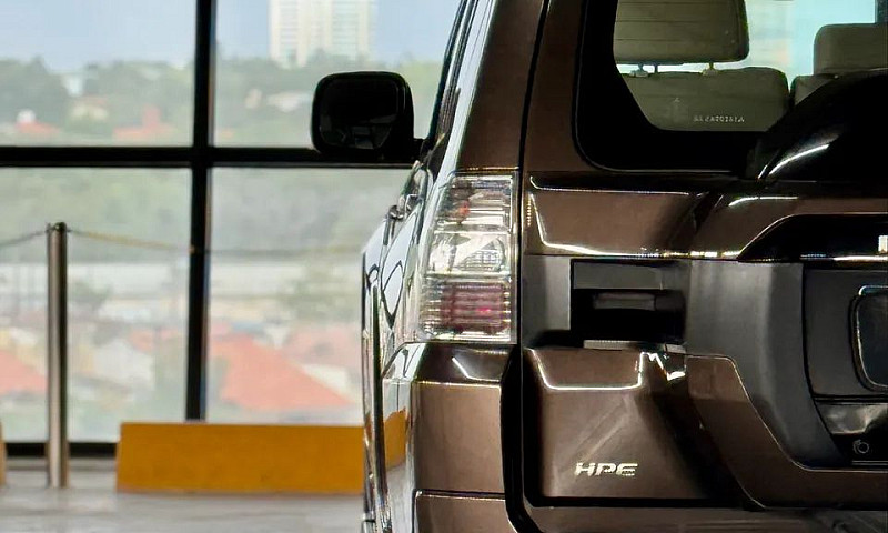 Mitsubishi Pajero Hp...