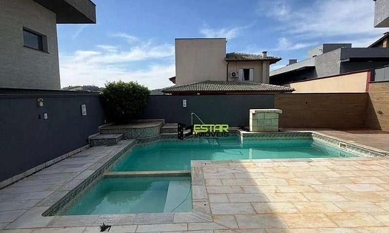 Casa Com 4 Dormitóri...