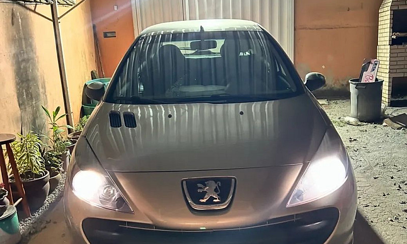 Peugeot 207 Xr 1.4 F...