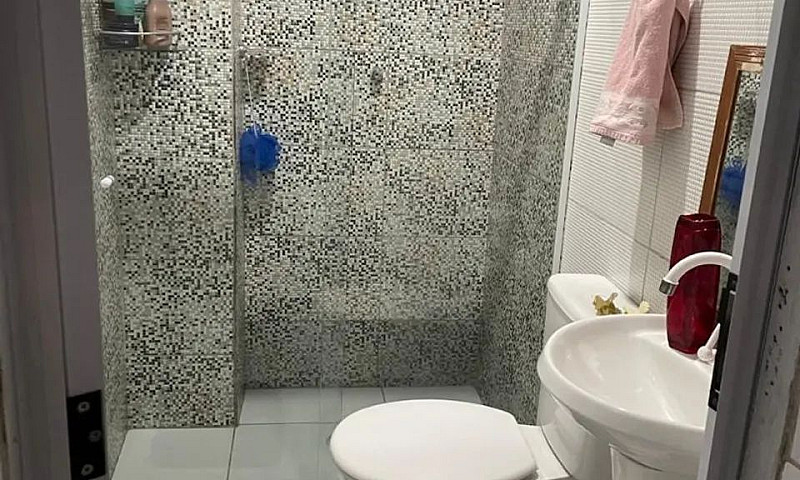 Alugo Quarto Para Mo...