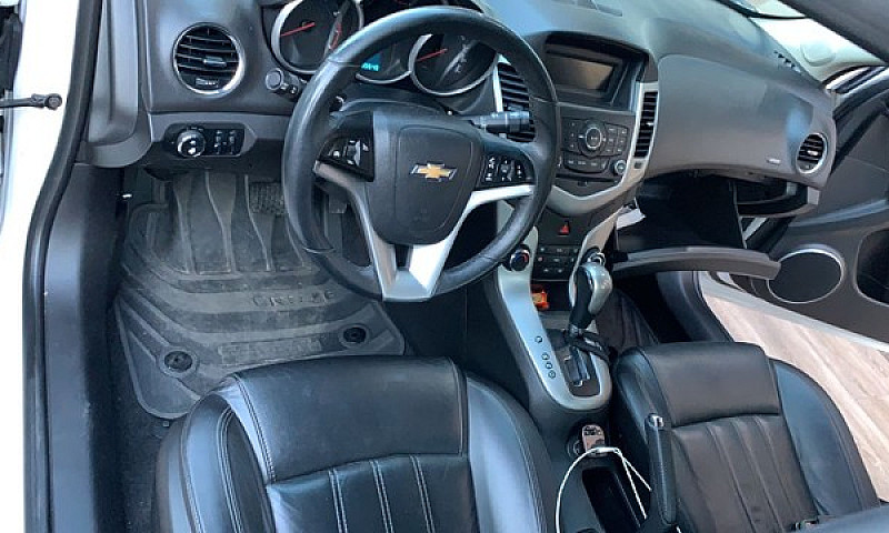 Cruze Sedã Lt 1.8 Fl...