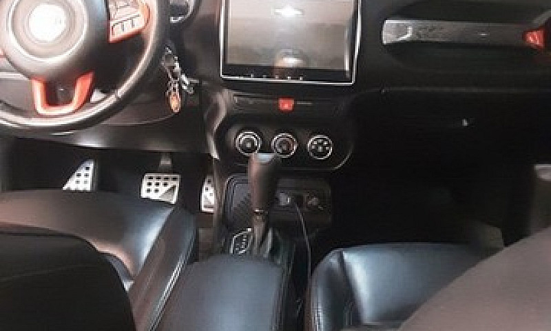 Jeep 2018 Renegade 1...