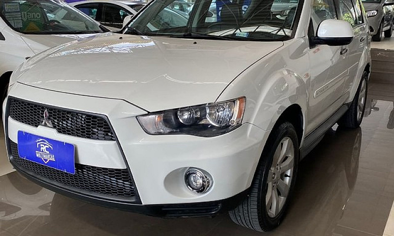 Mitsubishi Outlander...